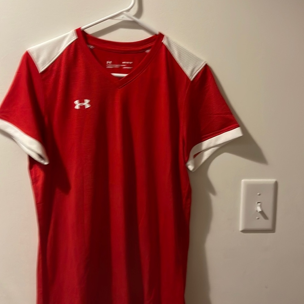 Under Armor Heat Gear shirt